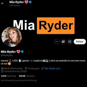 Mia Rider, Twitter Porn Accounts