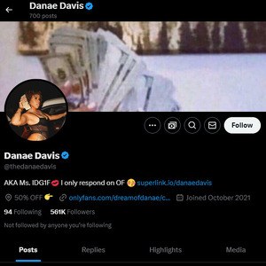 Danae Davis, Twitter Porn Accounts