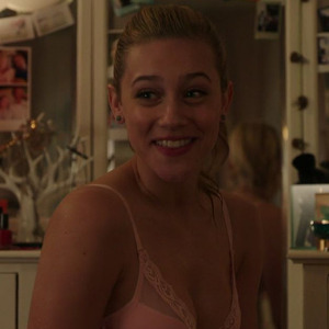 Lili Reinhart Nude, Nude Celebrities List