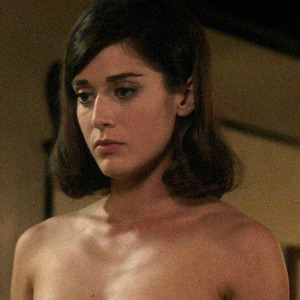 Lizzy Caplan Nude, Nude Celebrities List